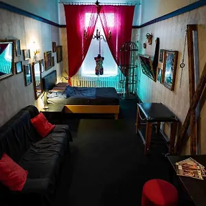 Vintage Bdsm Kinky - Entire 65m2 Space For Up To 6-guests - Fully Equipped Apartament